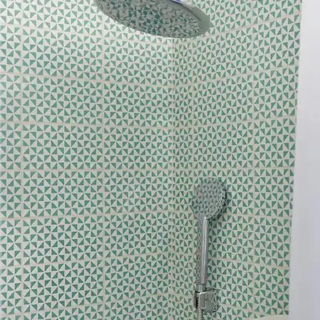 아파트 & Nugal *