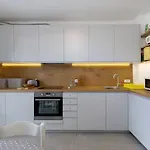 Apartment & Nugal Makarska