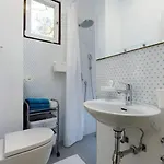 & Nugal Apartment *