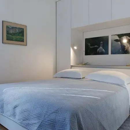 Apartment & Nugal Makarska