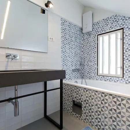 Apartment & Nugal Makarska