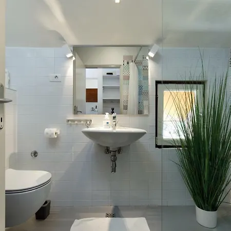 Apartment & Nugal