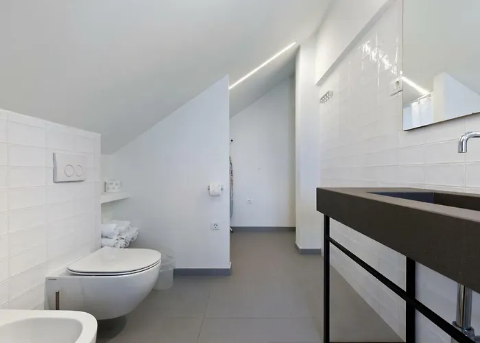 Apartman & Nugal Makarska